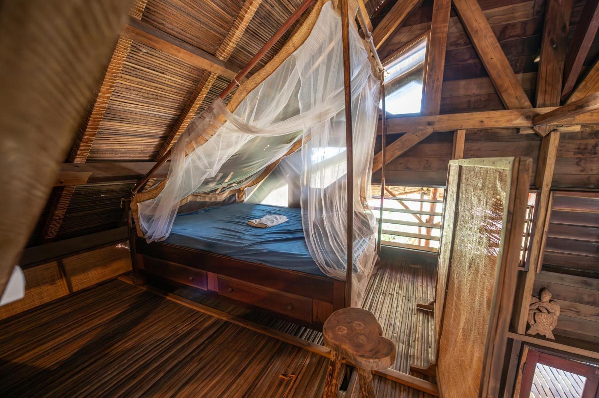 Shambala Madagascar: Beachfront Lodge And Adventures Ambolobozo Екстериор снимка