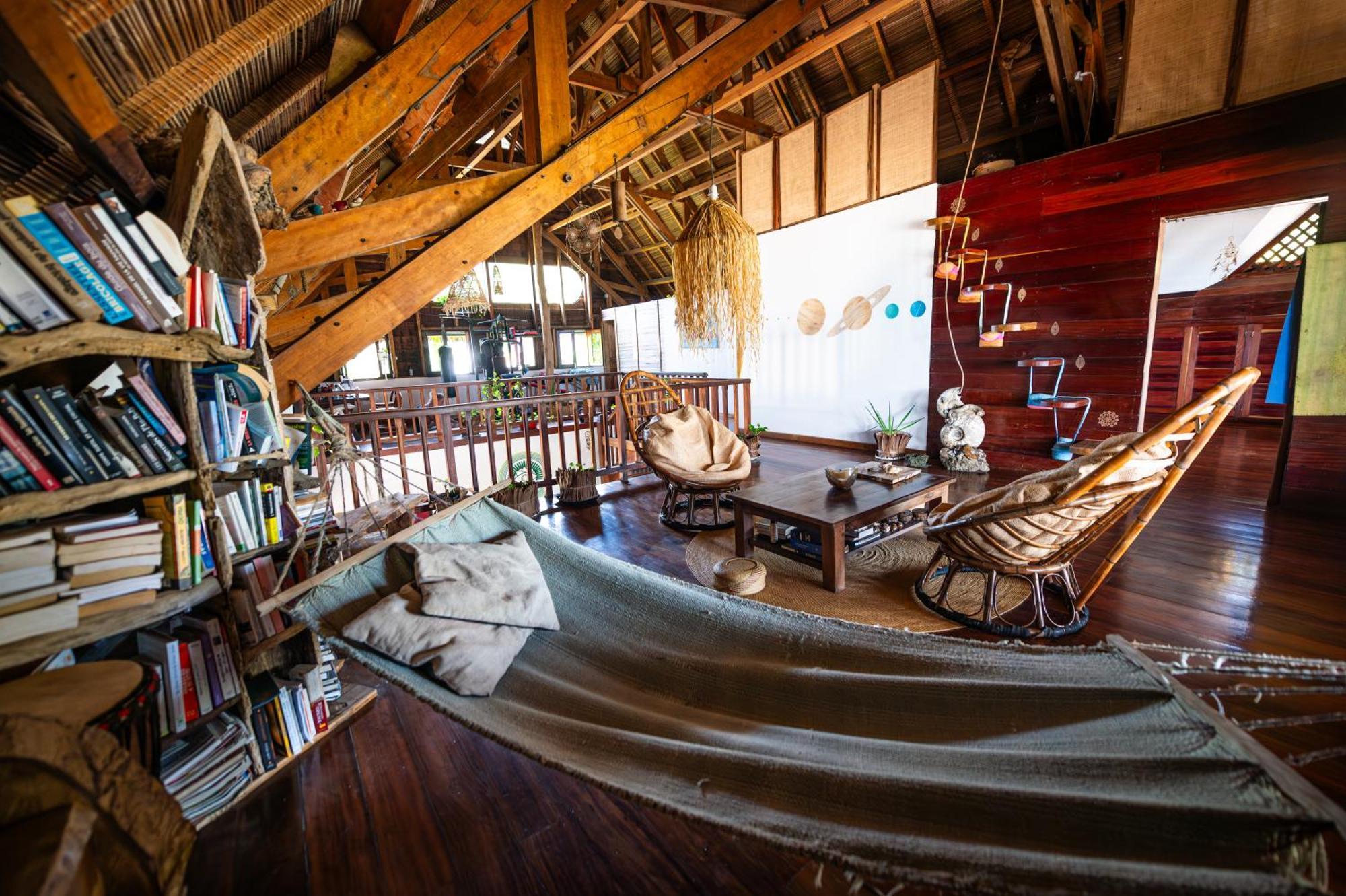 Shambala Madagascar: Beachfront Lodge And Adventures Ambolobozo Екстериор снимка